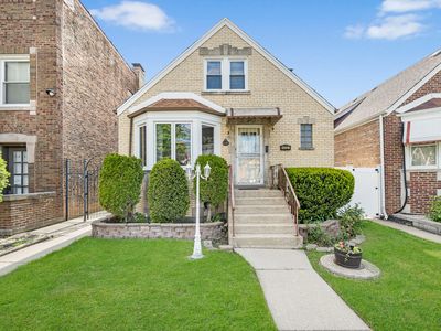 6422 S Komensky Ave