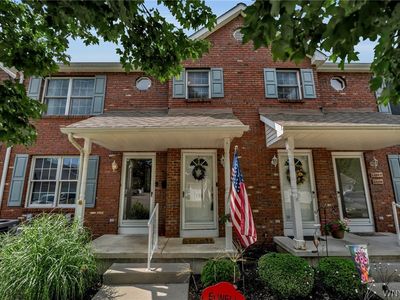 Property at 158 Olde Stone Ln, Lancaster, NY