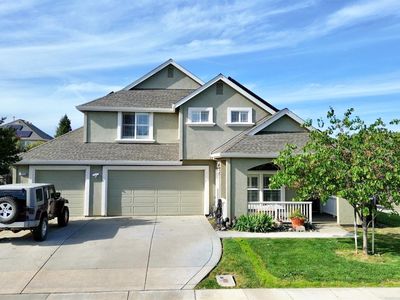 1011 Taft Court
