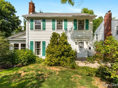 23 Alten Ave NE