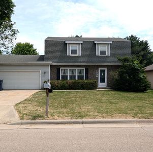 Property at 1530 Meadowlark Dr, Janesville, WI