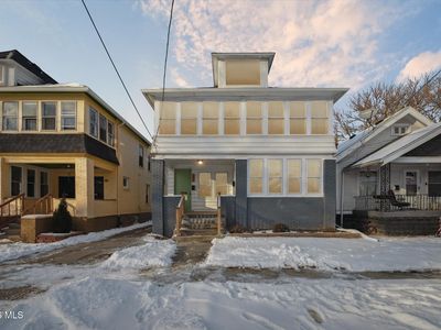 1954 Barrows St
