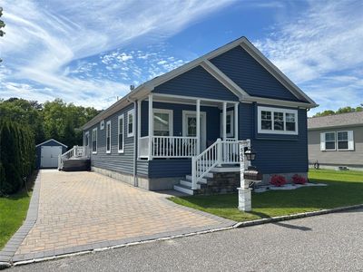 1661 Old Country Road #563
