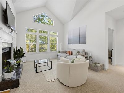 240 Renaissance Pkwy NE APT 108