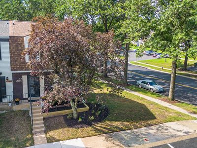 1800 Forest Park Dr
