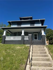 1525 Viola Ave