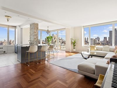 220 Riverside Blvd APT 22D