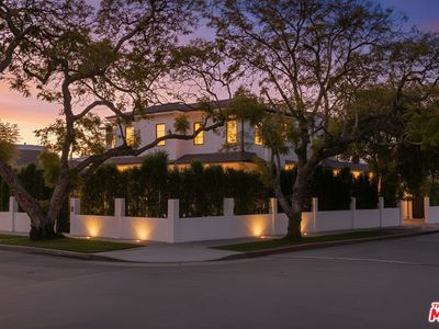 367 N La Jolla Ave
