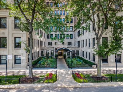 3520 N Lake Shore Dr APT 3K