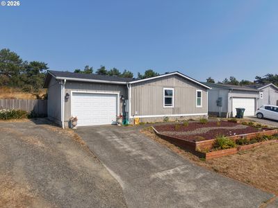 921 Stillwater Dr