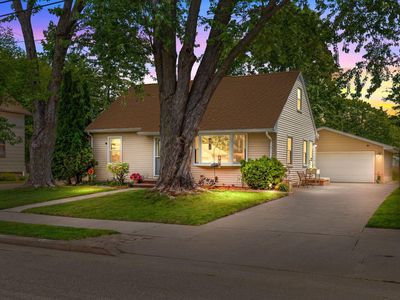 418 S Weimar St