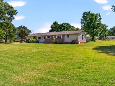 111 Highland Acres Dr