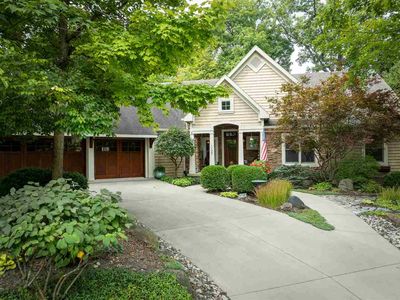 1120 Canterbury Trl