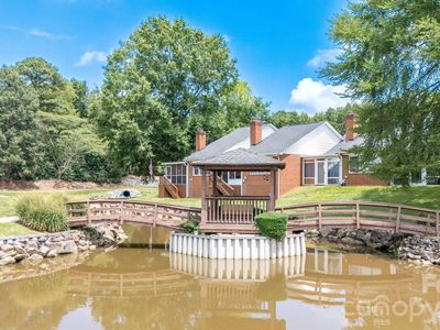 19940 Oak Leaf Cir