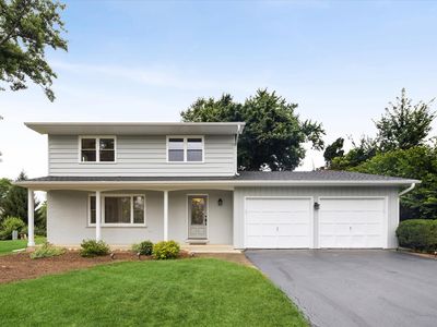 2S380 Golfview Dr