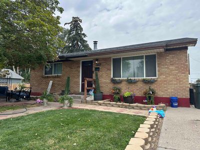 655 Wayne Ave