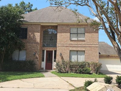 930 Caswell Ct