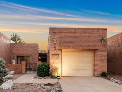 8457 N Breezewood Pl