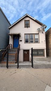 3418 W North Ave