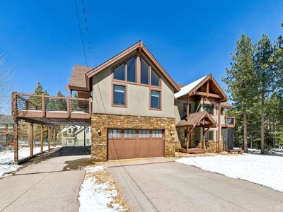 1198 Pyramid Cir