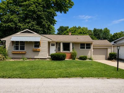 912 Crestview Pl
