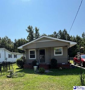 106 Lincoln Blvd