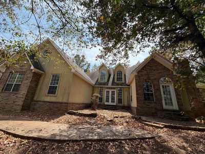 104 W Lewisburg Rd