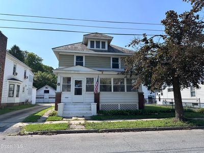 6 Marion Avenue