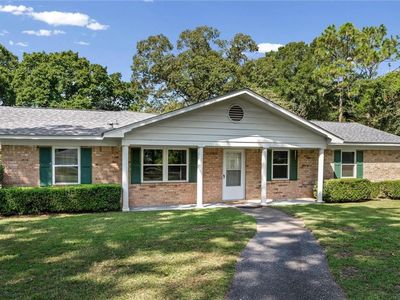 3381 Woodard Dr