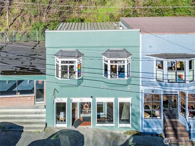 922 Washington Street