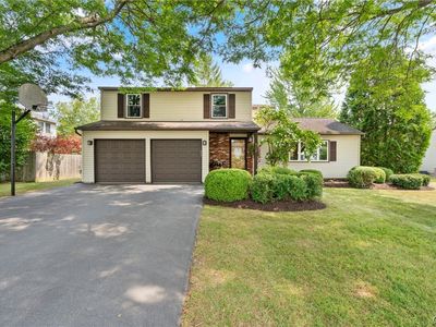 Property at 8118 Sloop Dr, Cicero, NY