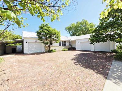 126 Parkside Cir