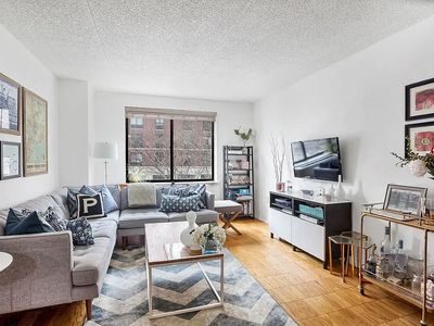 280 Rector Pl APT 3J
