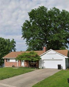 11912 E 40th Ter S