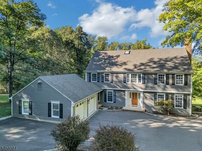 15 SANDALWOOD DRIVE