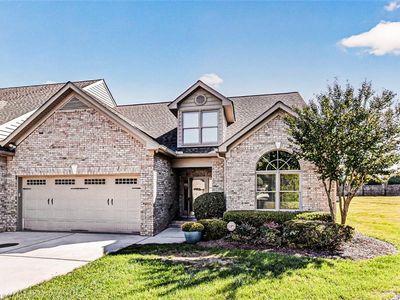 5504 Seven Gates Dr