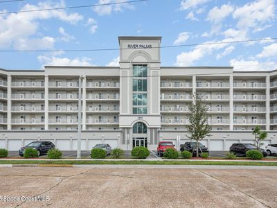 1805 Riverside Dr #207