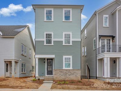 207 Davidson Gateway Dr