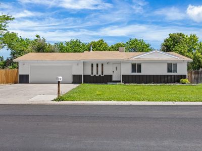 562 Jaquette Ln