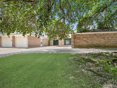 2065 Belvedere Dr
