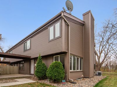 112715 Hundertmark Rd