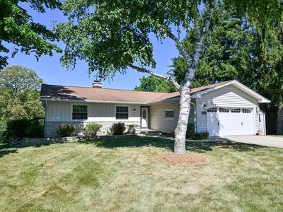 2204 Oakdale DRIVE