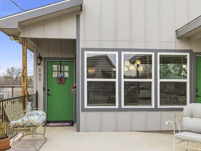 501 N Burleson Blvd