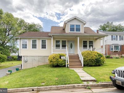 2905 Robern Ave