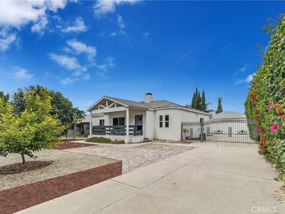 6421 Golden West Ave