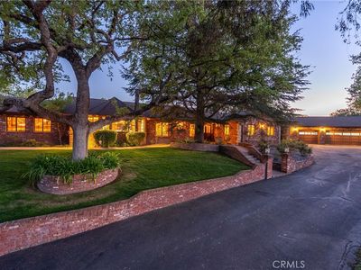 6125 El Pomar Dr