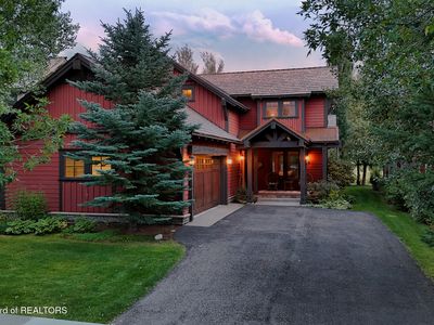 71 Beesley Ln