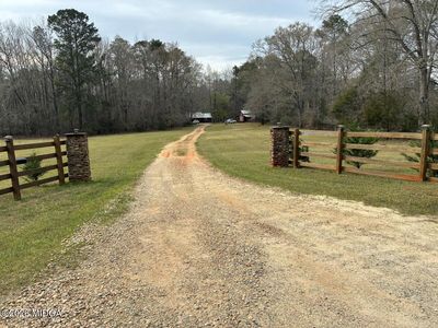 802 Lane Rd