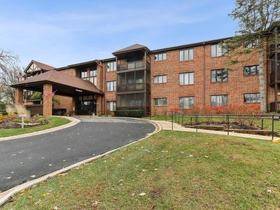 7737 W Golf Dr APT 301