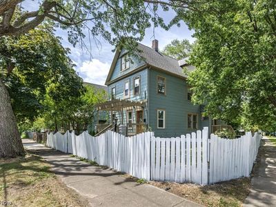 3290 W 17th St